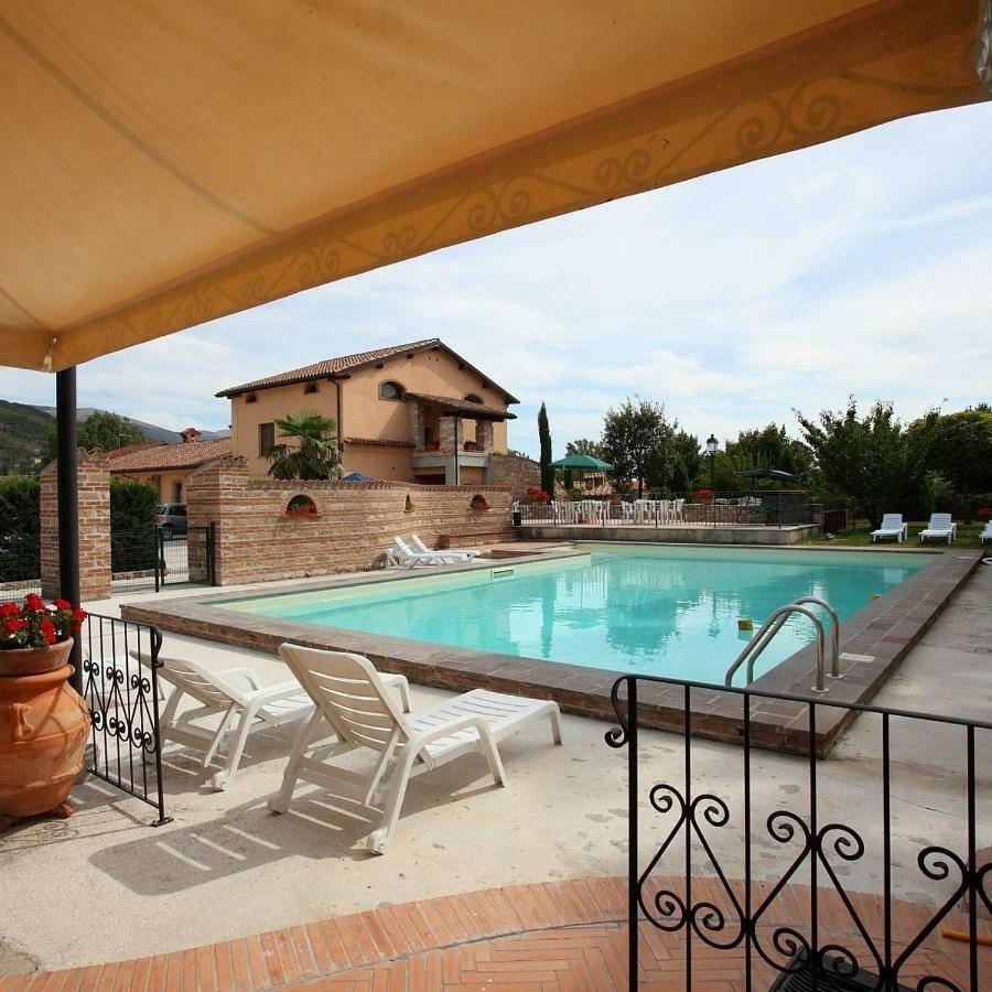 Holiday home Residenza Le Querce Trilocale Fossato di Vico